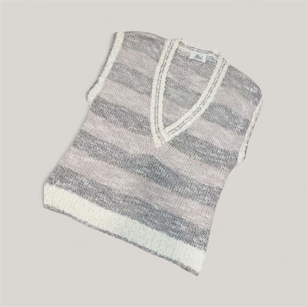 vintage 90s Alicia short sleeved sweater vest large
